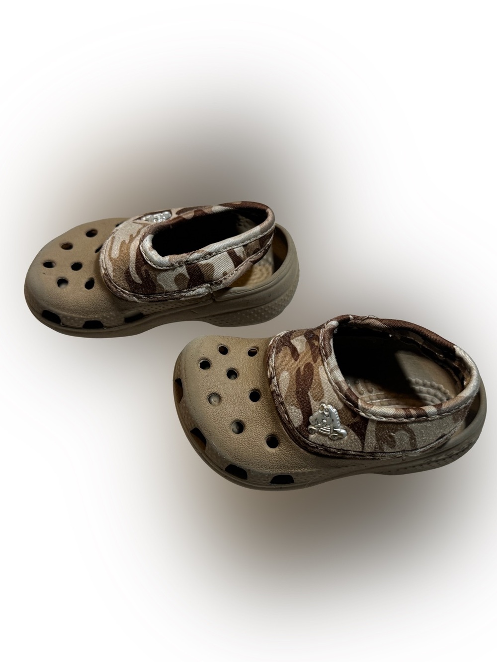 Crocs Classic Cayman Camo Fabric Heel Strap Toddler 4 5 Clogs Khaki Tan Kids